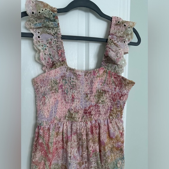 Beautiful Women’s pastel eyelet wide leg jumpsuit. Size Small. The Post Boutique - Picture 2 of 6